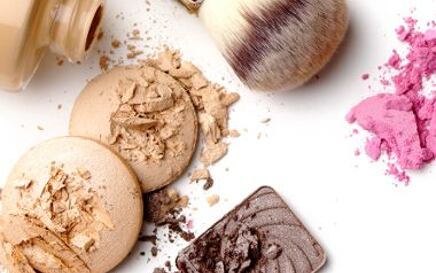 Ewigkeitsgarantie der Kosmetik beschränkt – Höchste Zeit aufzuräumen!